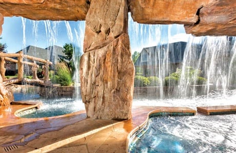 Ten affordable swimming pool grotto designs in pictures for Pool design okc
