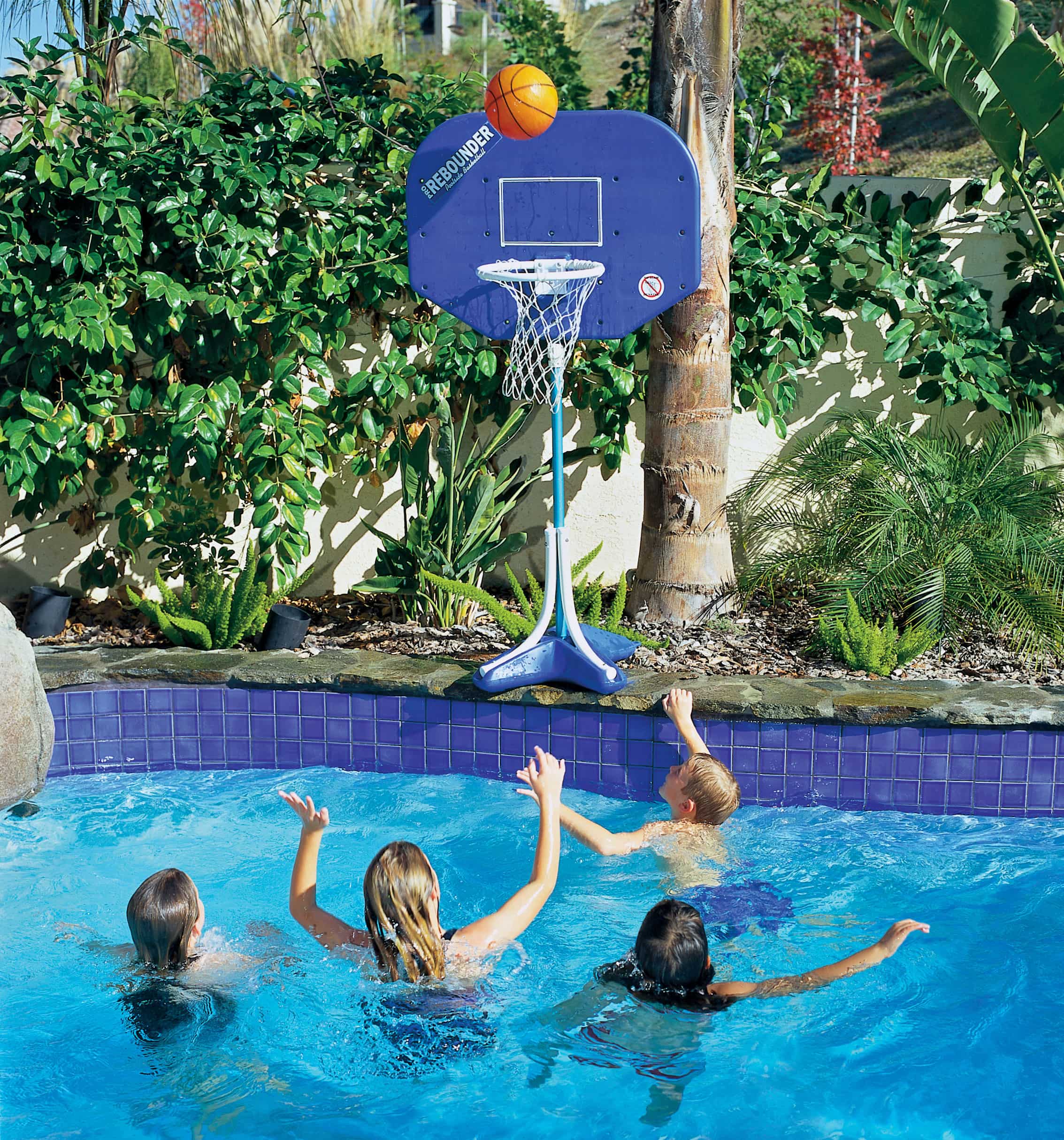 Basketball-Swimming-Pool-Game