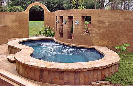 5.Elevated-on-ground-gunite-swimming-pool.jpg