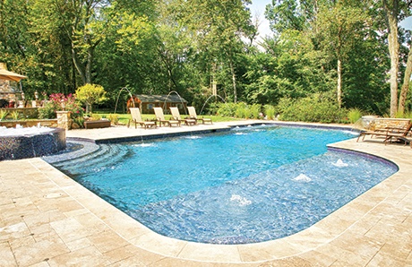semi-rectangular-pool-with-tanning-ledge