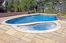 curved-semi-circle-gunite-spa-1.jpg