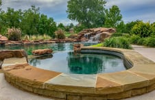 flagstone-coping-around-spa