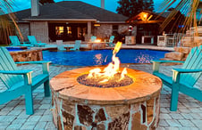 flaming-poolside-fire-pit-