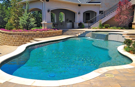 free-form-gunite-pool-with-spa