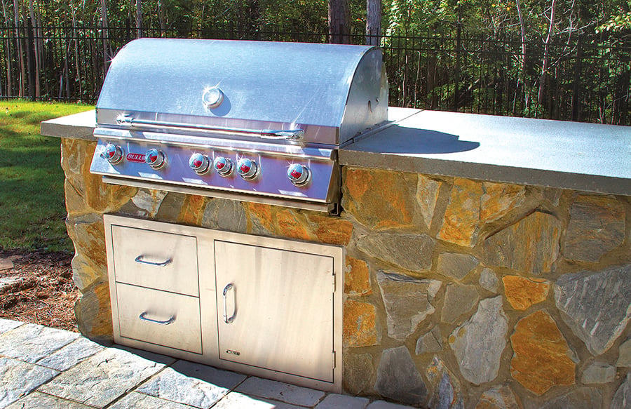 island grill with flagstone exterior