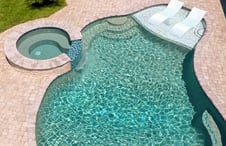pool-with-spa-and-sun-ledge