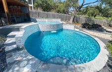 round-pool-spa-with-integrated-retaining-wall