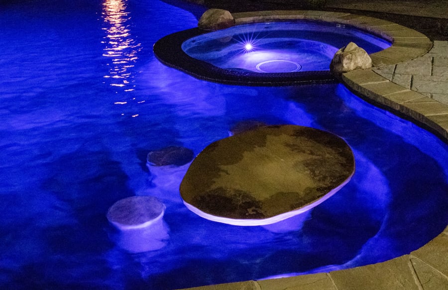 swim-up-table-illuminated