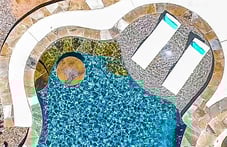 swim-up-table-on-cutom-pool-1