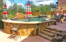 swimming-pool-with-swim-up-bartop