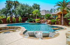 tanning-ledge-on-lagoon-pool