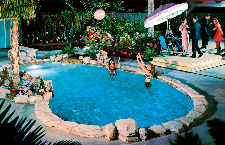 retro-lagoon-style-pool-with-faux-rock-coping