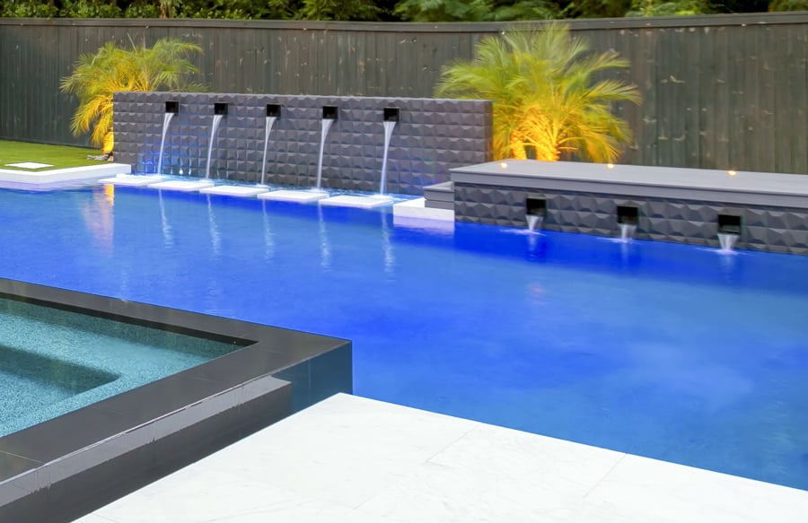 dark-ultra-modern-water-feature-on-pool