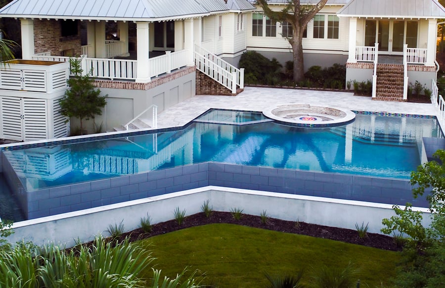 luxury-infinity-pool-spa-conversation-pit